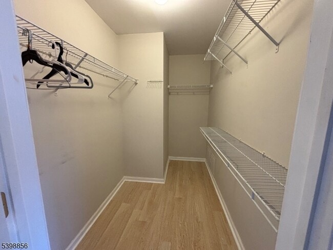 Building Photo - 189 Sunshine Dr