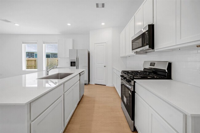 Building Photo - 26139 Sea Rosemary Ln