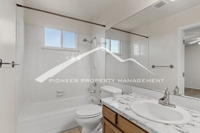 Building Photo - 6590 Montarbor Dr