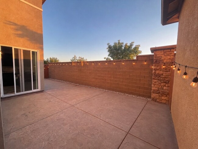 Building Photo - 1058 Sagittaria Cir