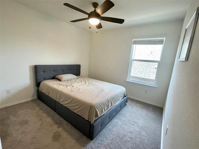 Building Photo - 3768 Forino Dr