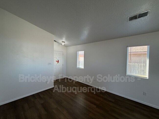 Building Photo - 10627 Brookline Pl NW