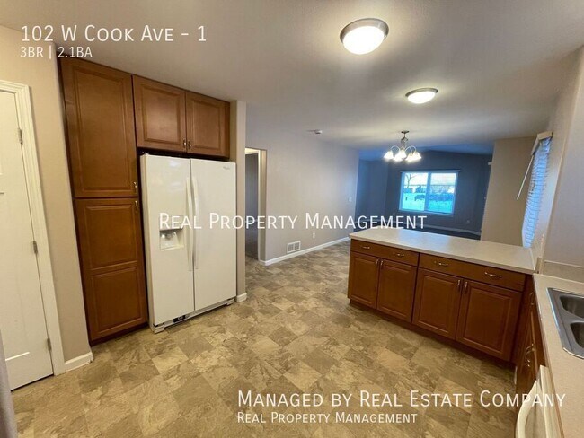 Building Photo - 102 W Cook Ave