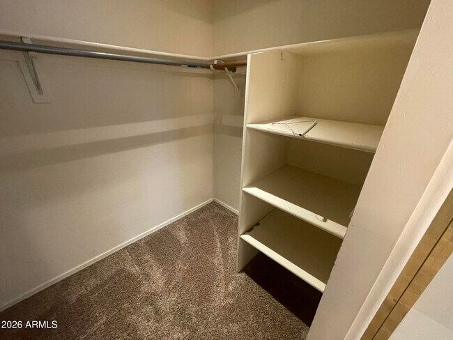 Building Photo - 291 S Forest Dr