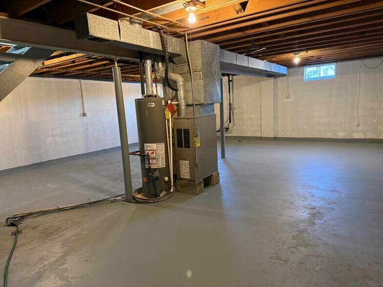 Building Photo - 239 Euclid Ave