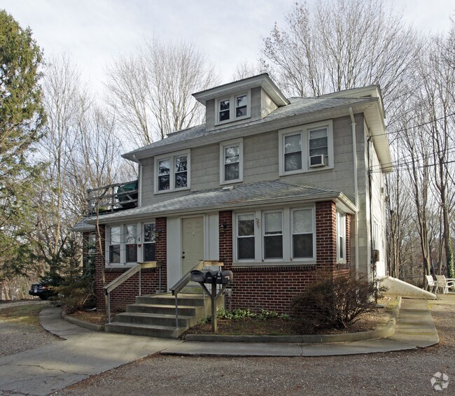 Primary Photo - 154 Laurel Rd