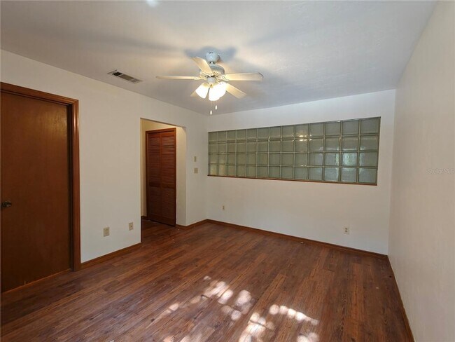 Building Photo - 830 SW 56th Terrace