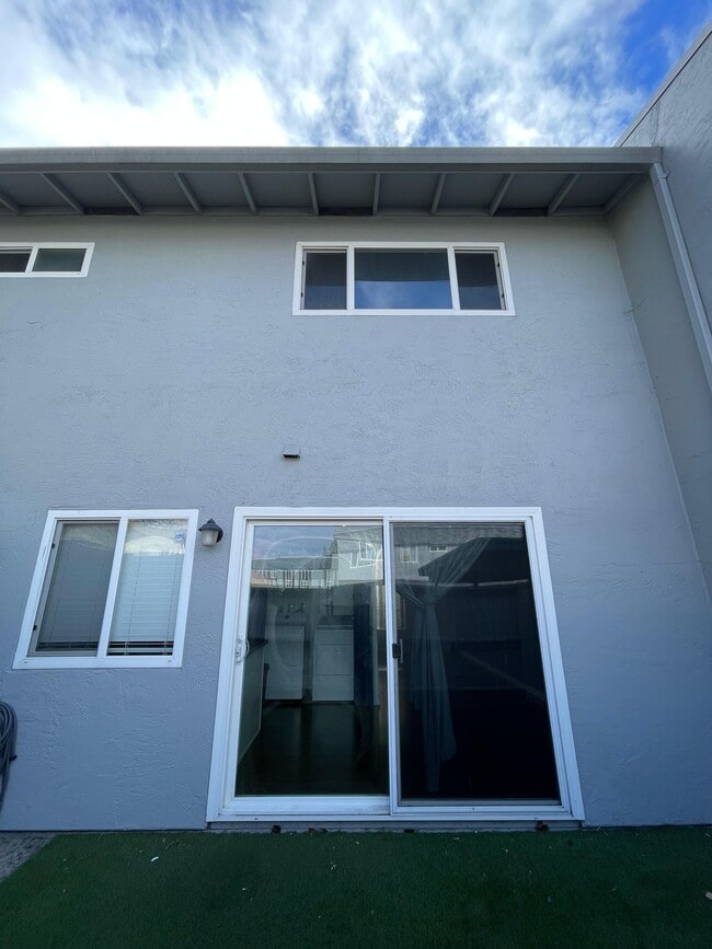 Building Photo - 34591 Bluestone Common