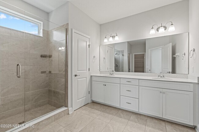 Building Photo - 548 Kendall Crossing Dr