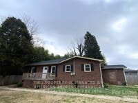 Building Photo - 135 Earnhardt Ave