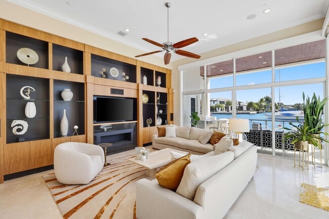 Building Photo - 408 Fisher Ln