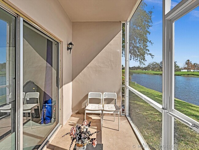 Building Photo - 2451 SW 82nd Ave
