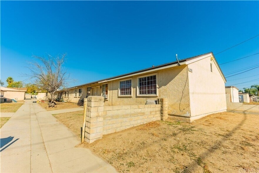 Primary Photo - 16594 Orange Way