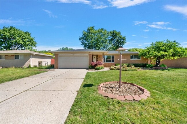 Building Photo - 11489 Anna Lisa Dr