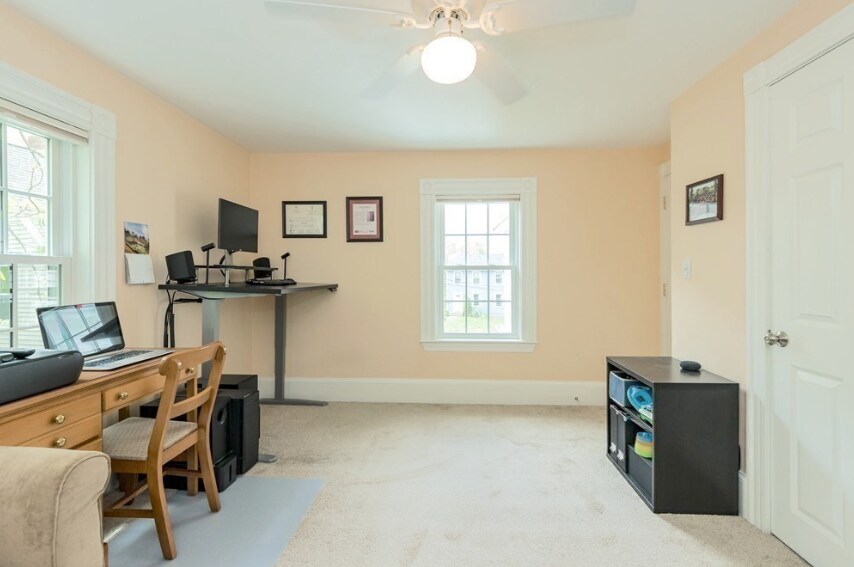 Building Photo - 42 River Rdg