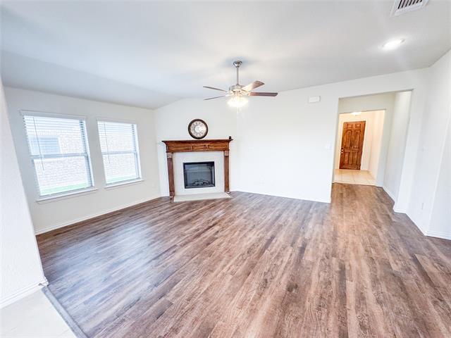 Building Photo - 365 Paloma St