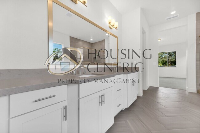 Building Photo - Exceptional Newer Construction Executive Rental in El Dorado Hills