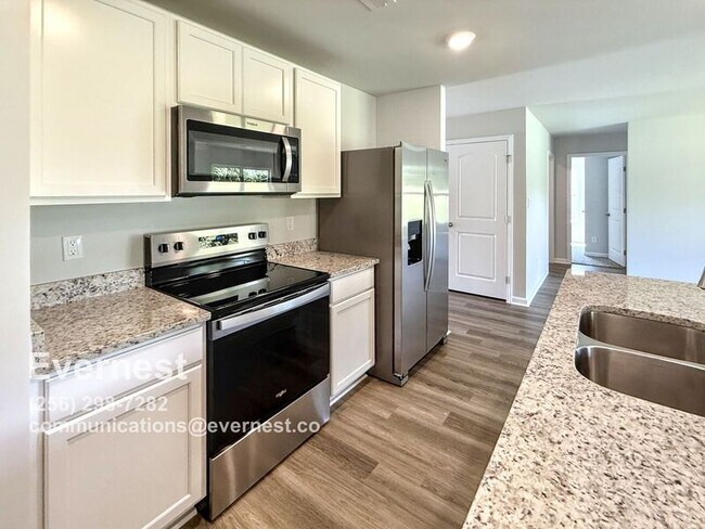 Building Photo - 18864 Wicklow Cir