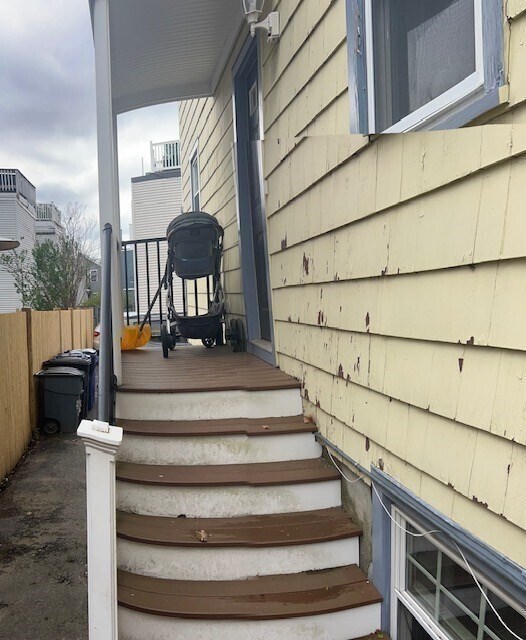 Building Photo - 277 Bunker Hill St
