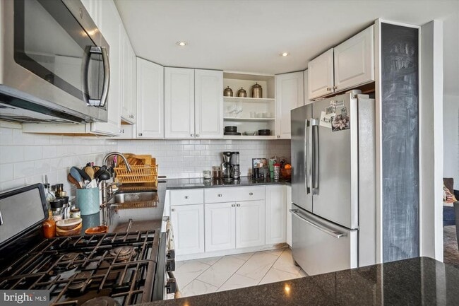 Building Photo - 1510 12th St N