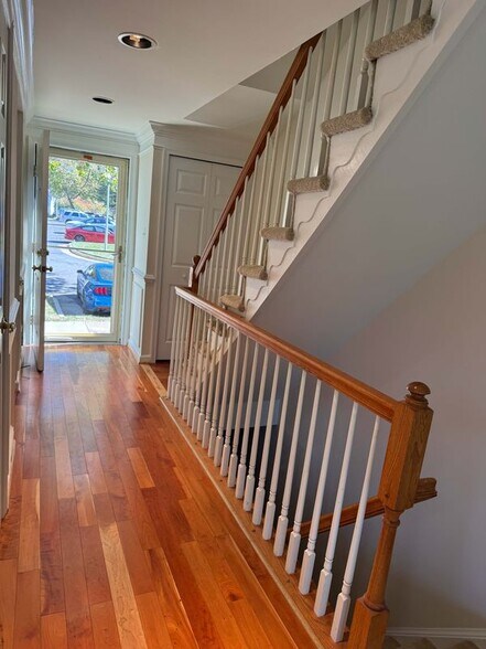 Building Photo - 14458 Black Horse Ct