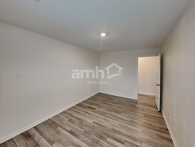 Building Photo - 1126 Treeta Trail