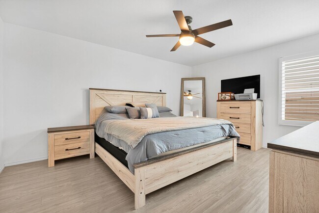 Building Photo - Cozy 3 Bedroom Home on San Antonio's Far West Side!
