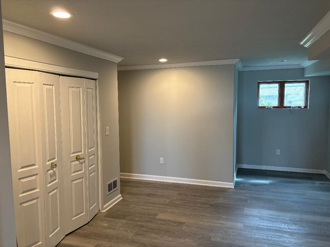 Entryway - 6 Prospect St