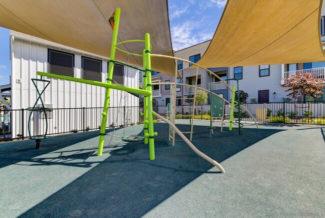 Building Photo - 2540 Chamomile Ln