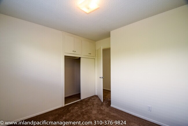 Building Photo - w4521