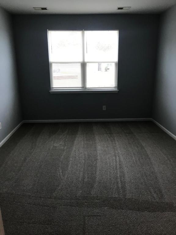 Building Photo - 820 Hayes Point Cir