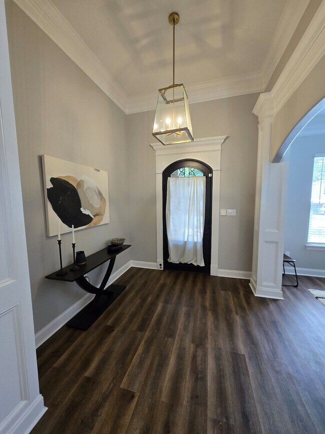 Building Photo - 13812 E El Bonito Dr