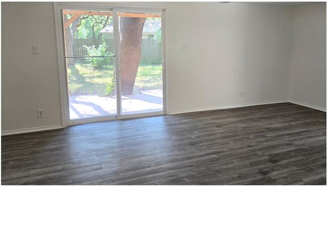 Building Photo - 5101 Meadow Creek Cove