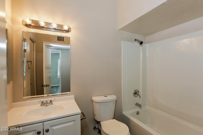 Building Photo - 13232 N 56th Ave