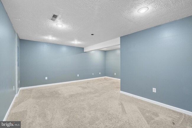 Building Photo - 3669 Stewart Ln