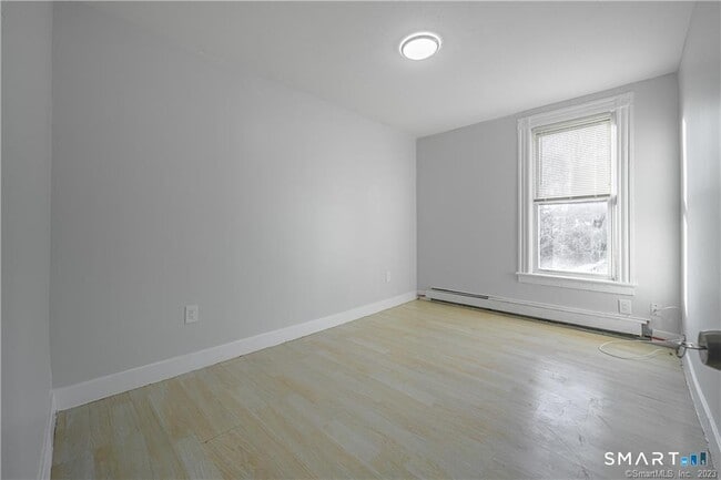 Building Photo - 49 Johnson St