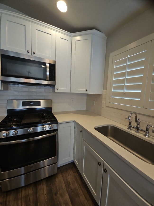 Building Photo - Charming East Provo Home with Scenic Views...
