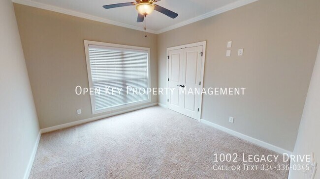 Building Photo - 1002 Legacy Dr