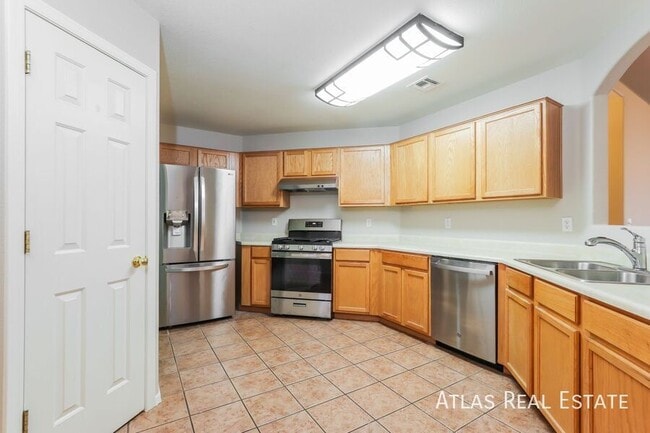 Building Photo - 2188 W Burlwood Way