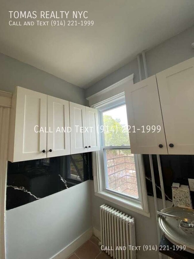 Building Photo - 14 Garfield St