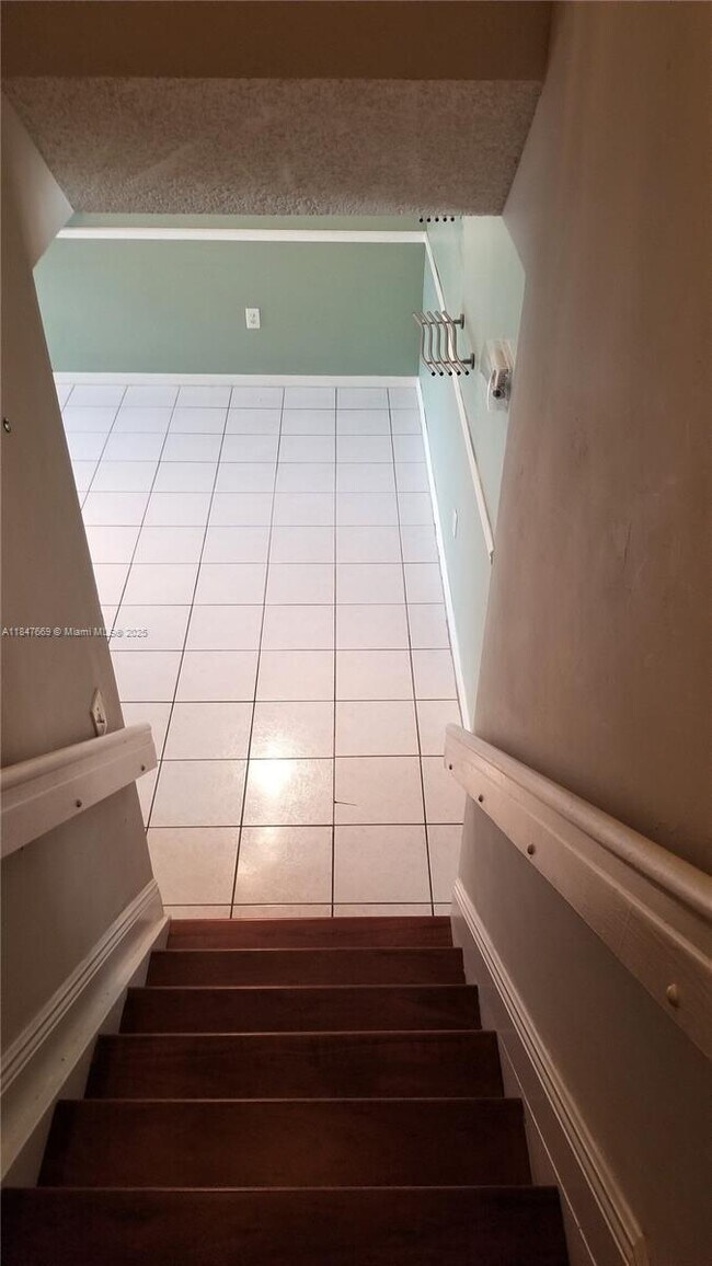 Building Photo - 15250 SW 134th Pl