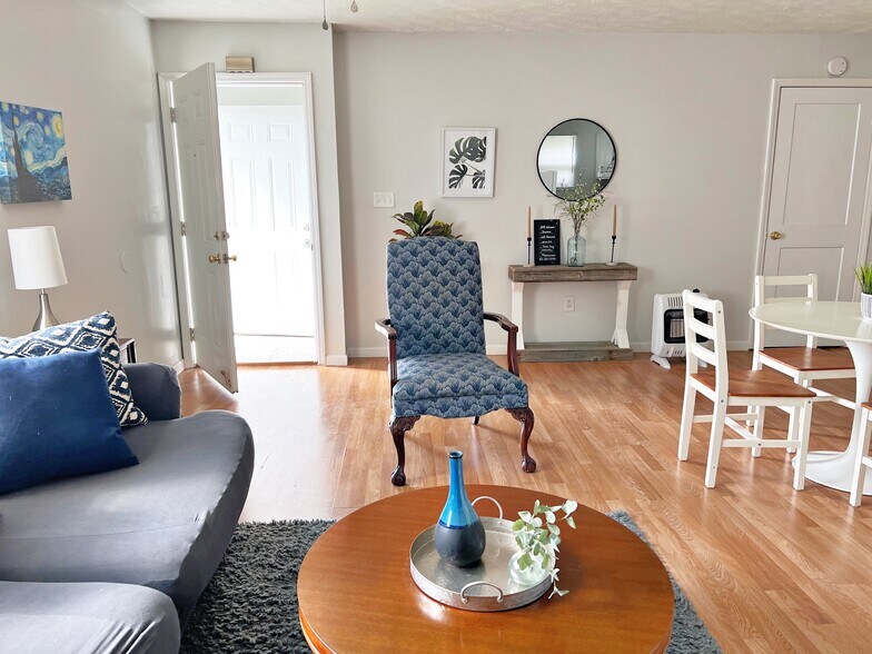 Building Photo - 1206 17th St