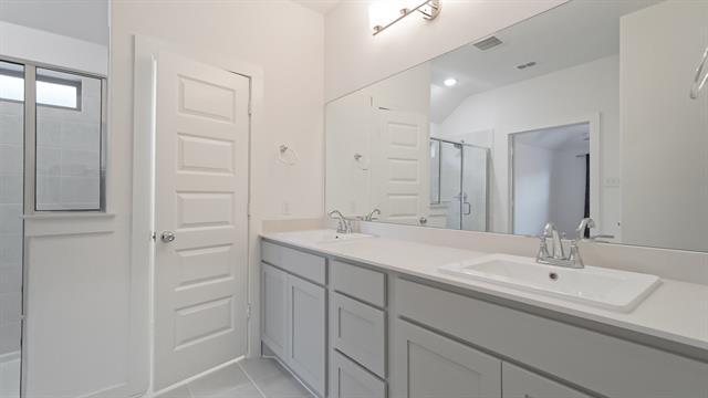 Building Photo - 465 Chase Creek Dr