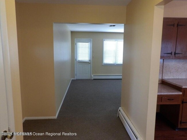 Building Photo - 1477 US-9