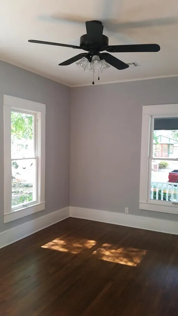 Building Photo - 1401 S Elwood Ave