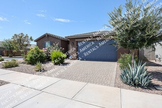 Building Photo - 40622 W Williams Way