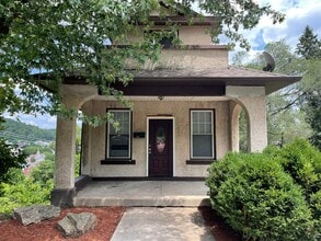 Building Photo - McCoy