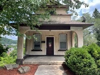 Building Photo - McCoy
