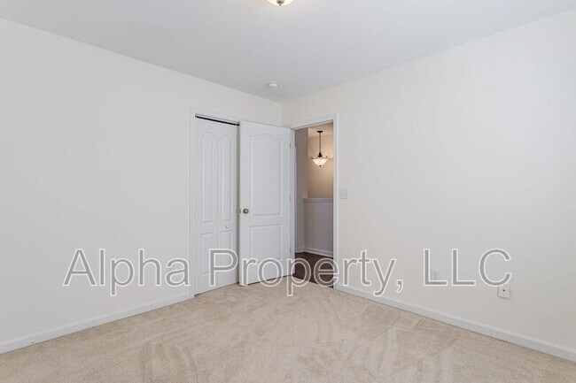 Building Photo - 382 Juniper Bend Cir