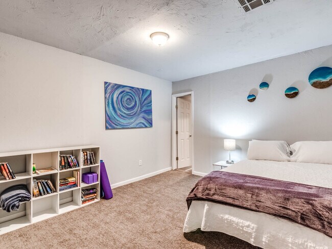 Building Photo - 1720 NW 30th St